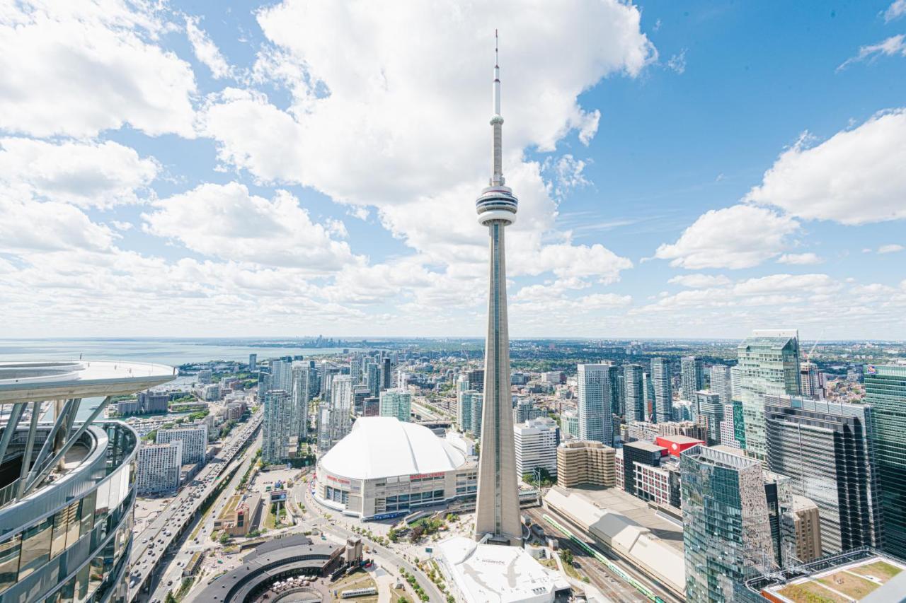 Beautiful Luxurious Modern Condo With Breathtaking Views Toronto Bagian luar foto