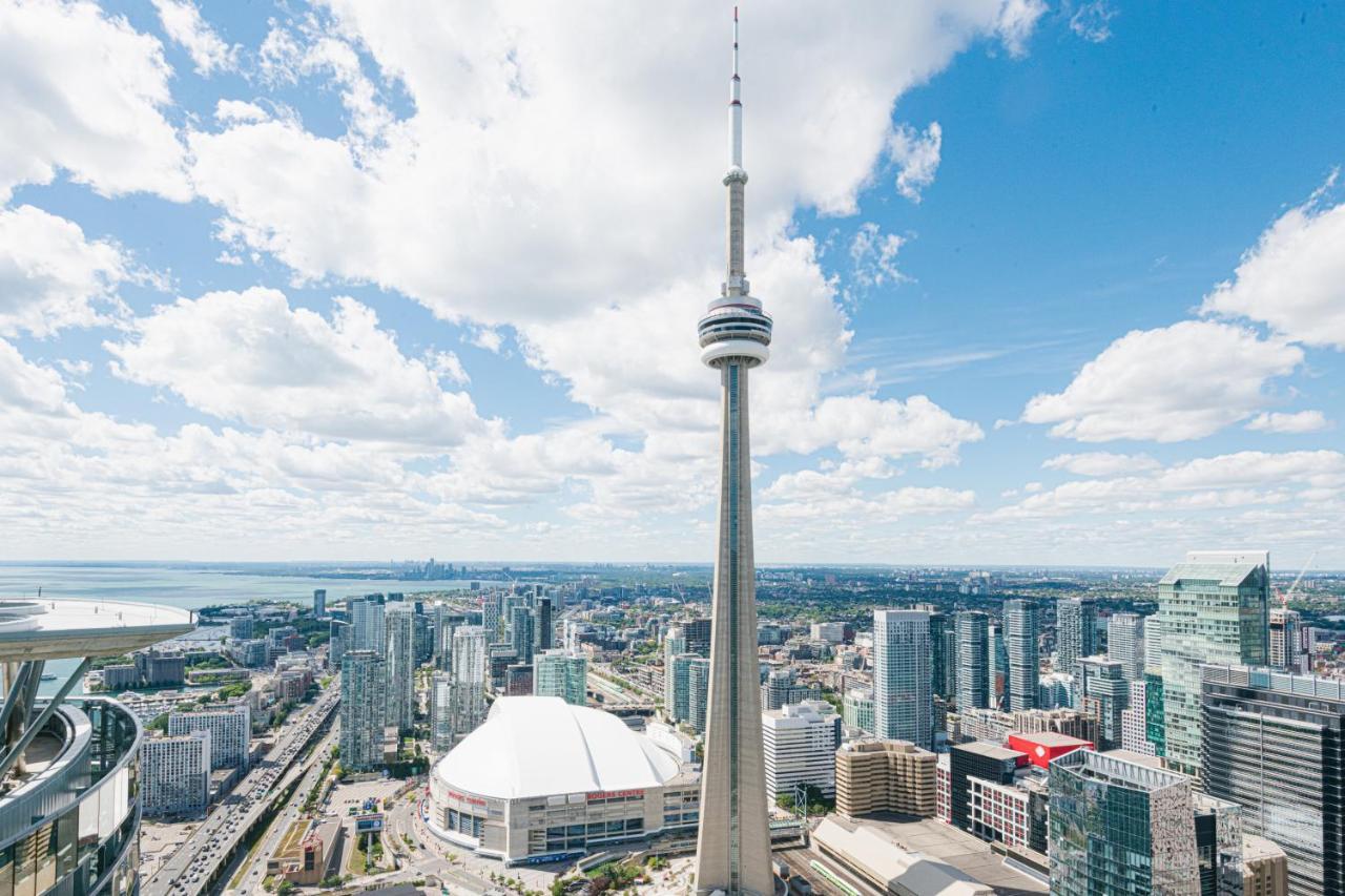 Beautiful Luxurious Modern Condo With Breathtaking Views Toronto Bagian luar foto